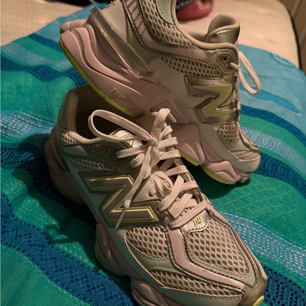 New Balance White and Gray Sneakers with Supportive Design